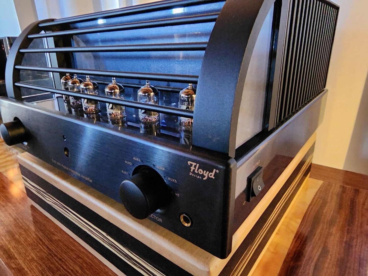 Primaluna EVO 300 Floyd Hybrid Integrierter Verstärker