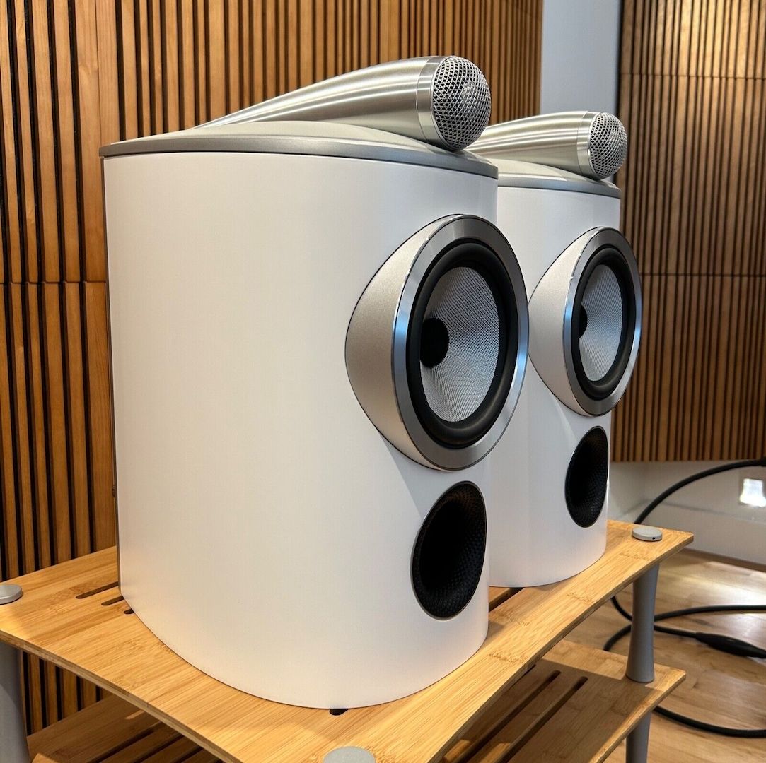 Bowers & Wilkins ( B&W) 805 D4