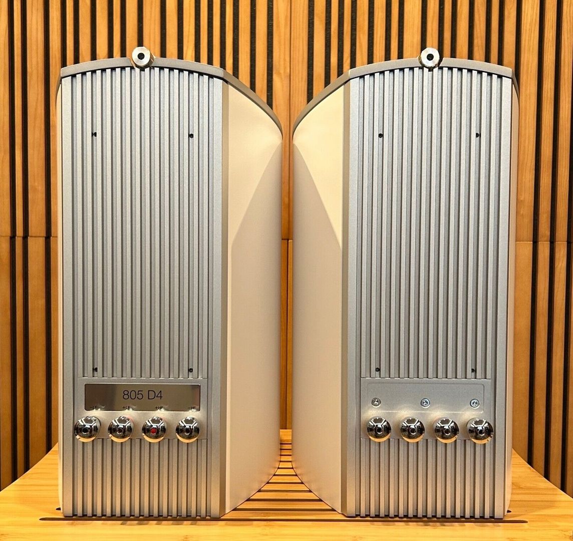 Bowers & Wilkins ( B&W) 805 D4
