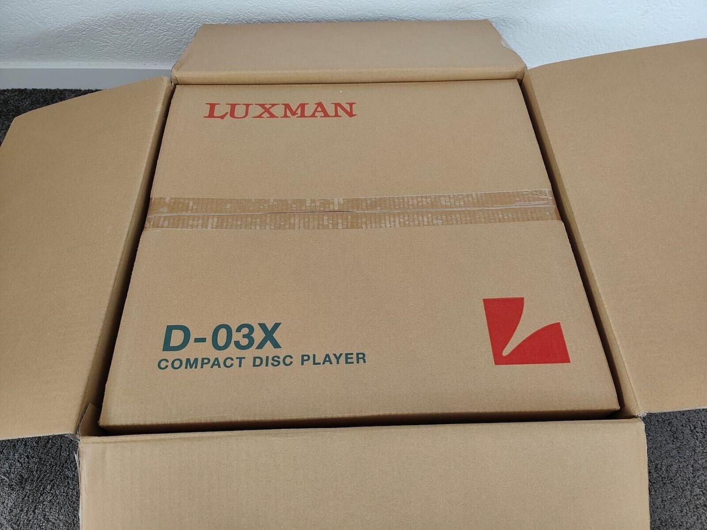 Luxman D-03X