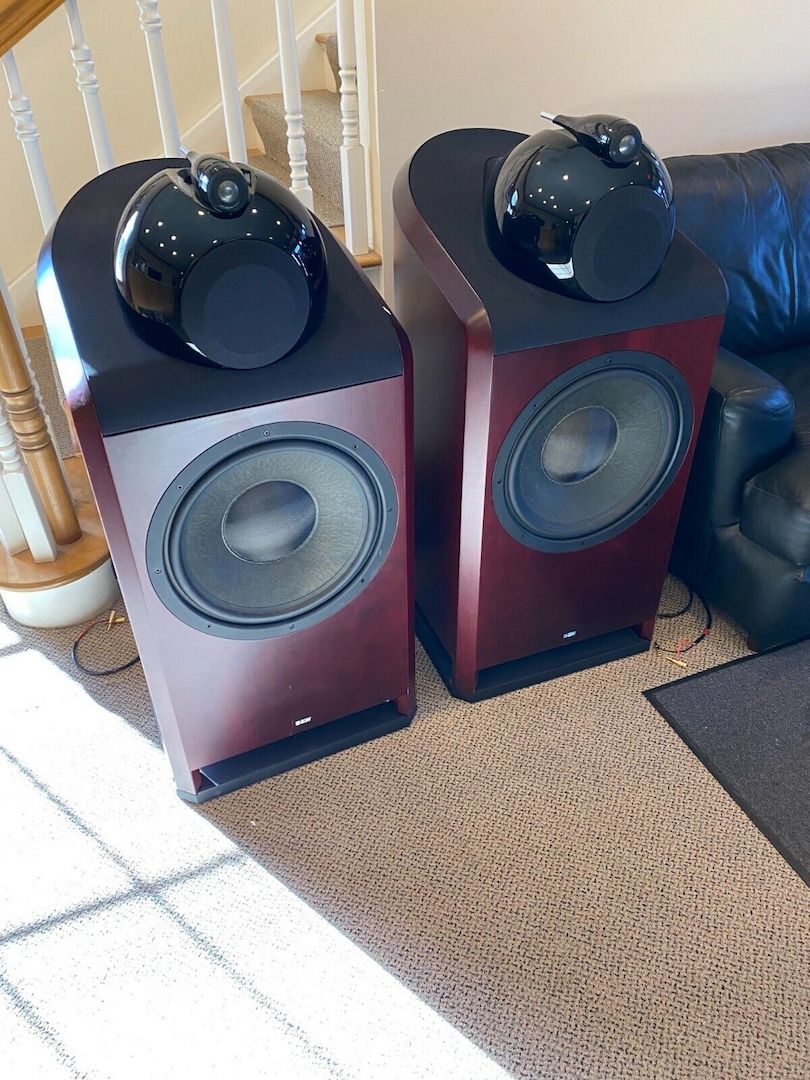 Bowers & Wilkins 801 Nautilus