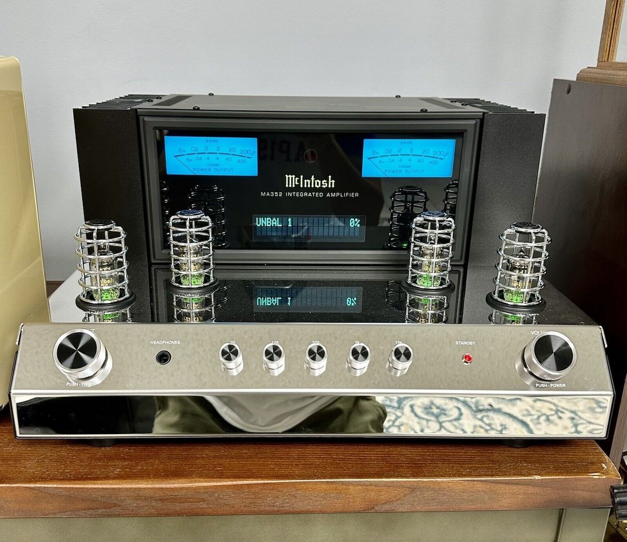 McIntosh MA352