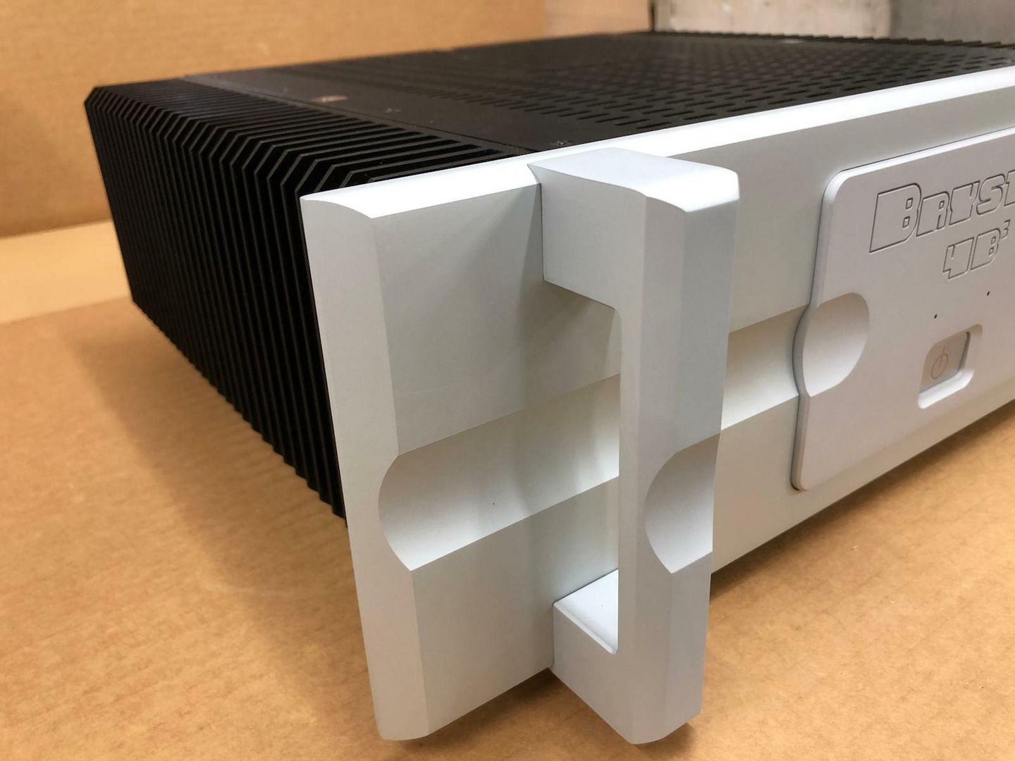 Bryston 4B3 (O Bryston Silver Version 19  inch )