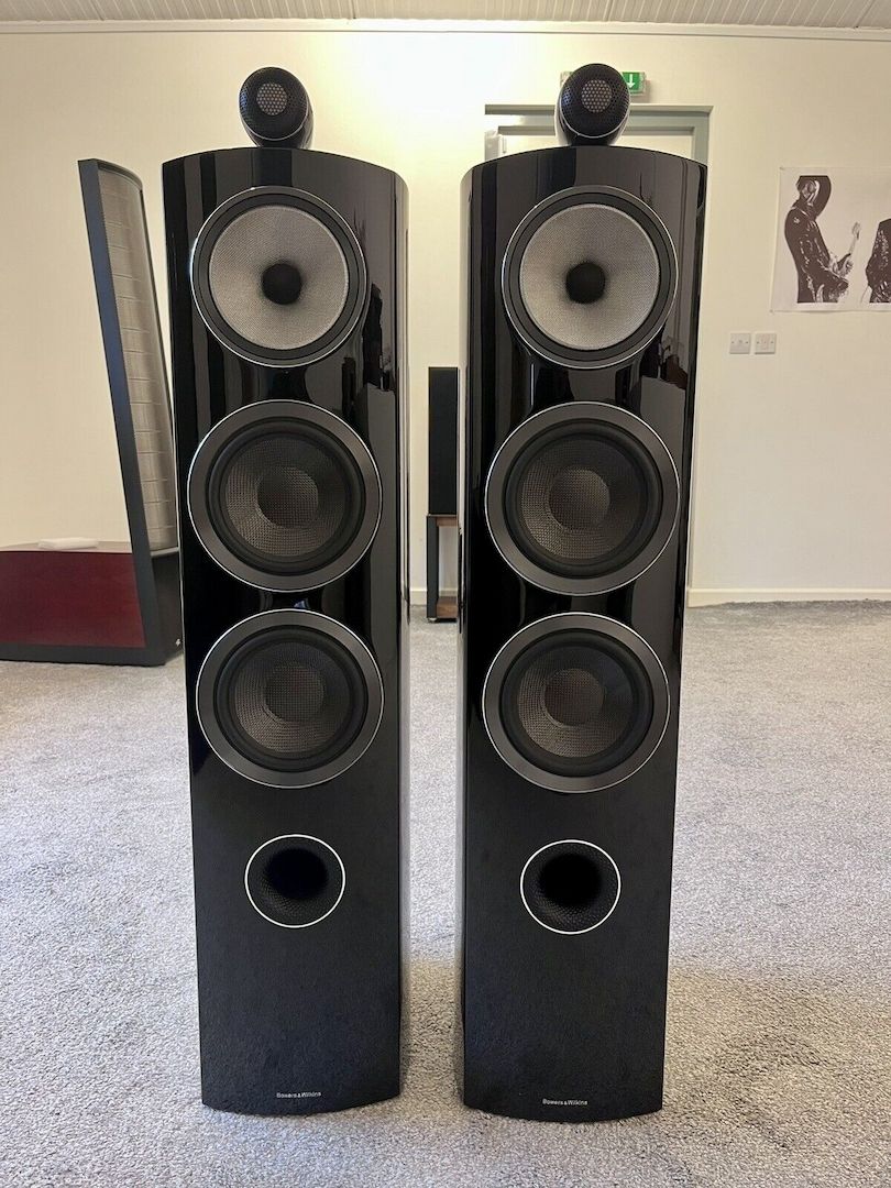 Bowers & Wilkins  (B &W) 804 D3