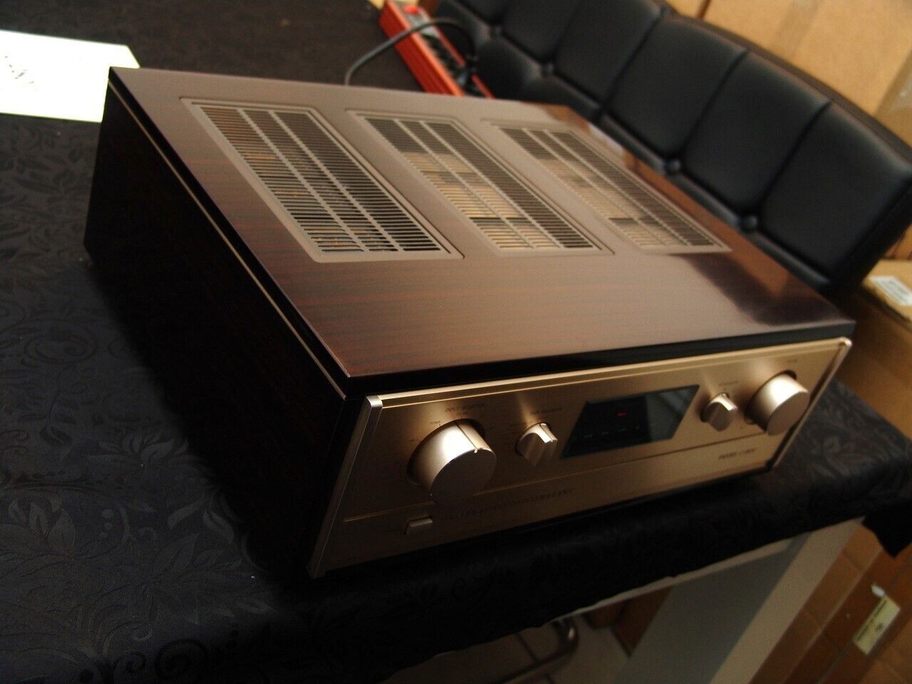 Accuphase C-280V