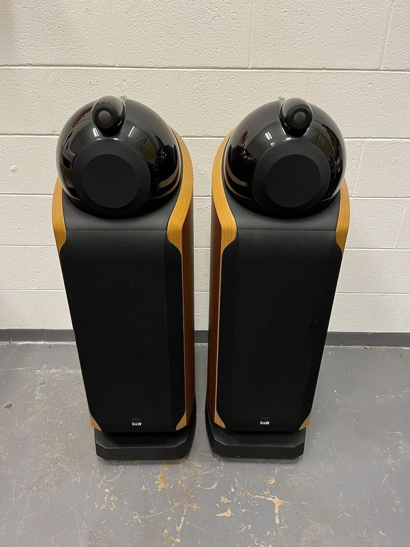Bowers & Wilkins (B&W) 802D