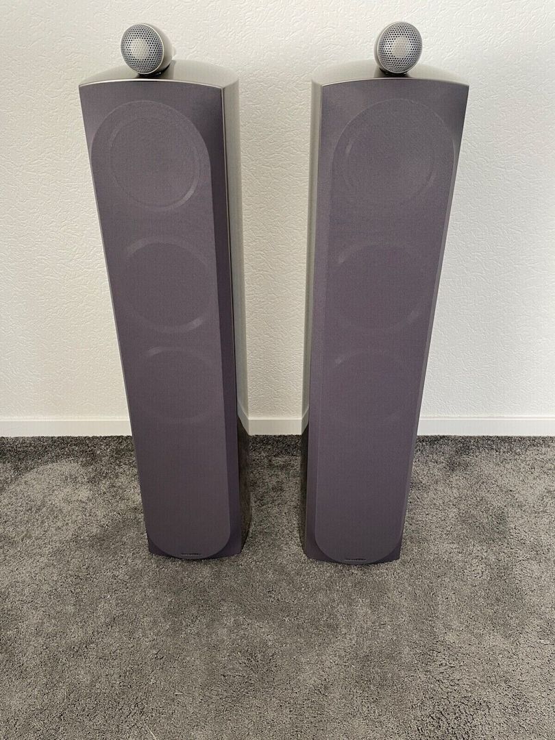 Bowers & Wilkins ( B&W) 804 D3