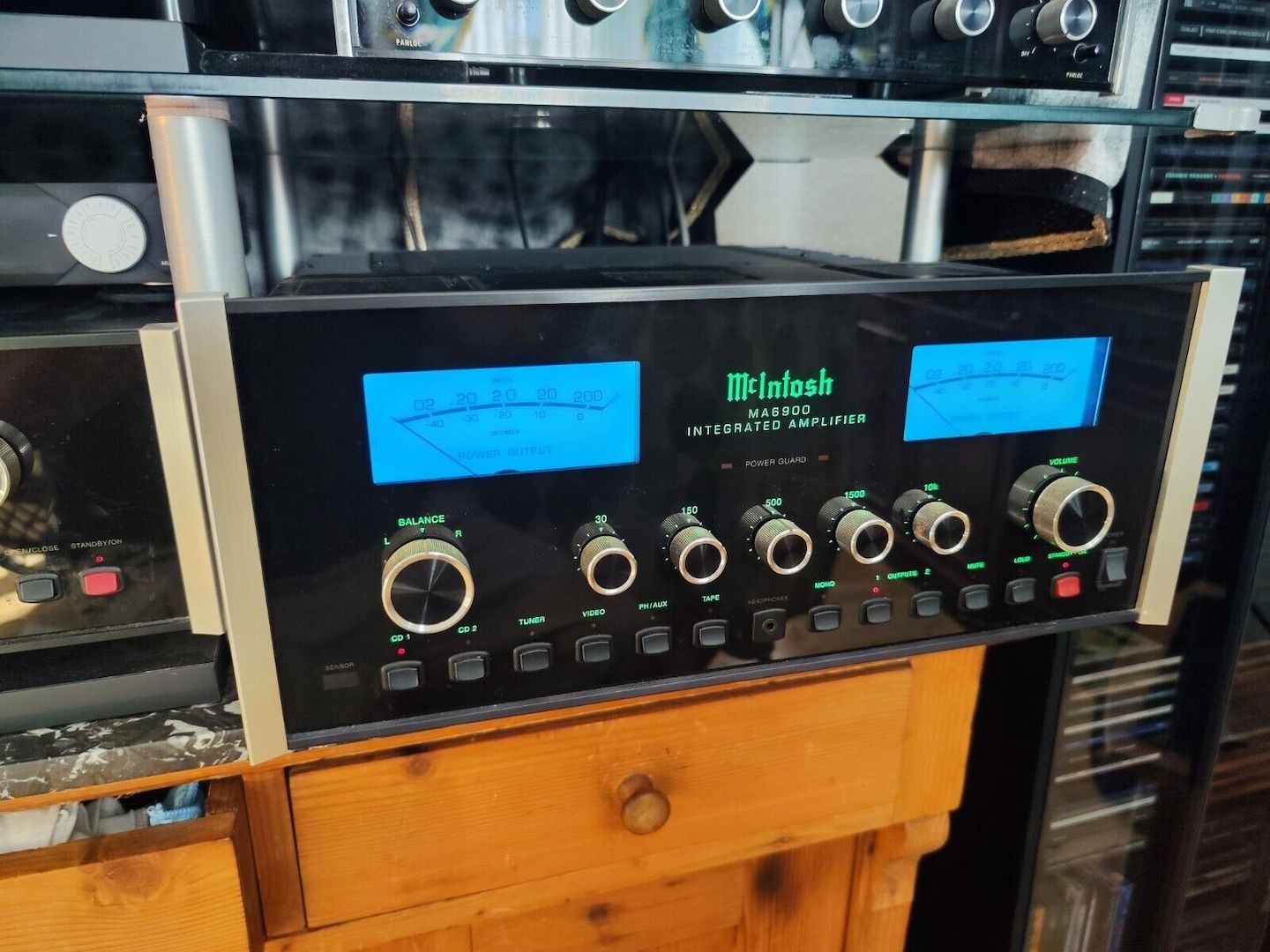 McIntosh MA 6900