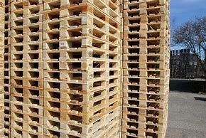 Europaletten oder Einwegpaletten zum basteln