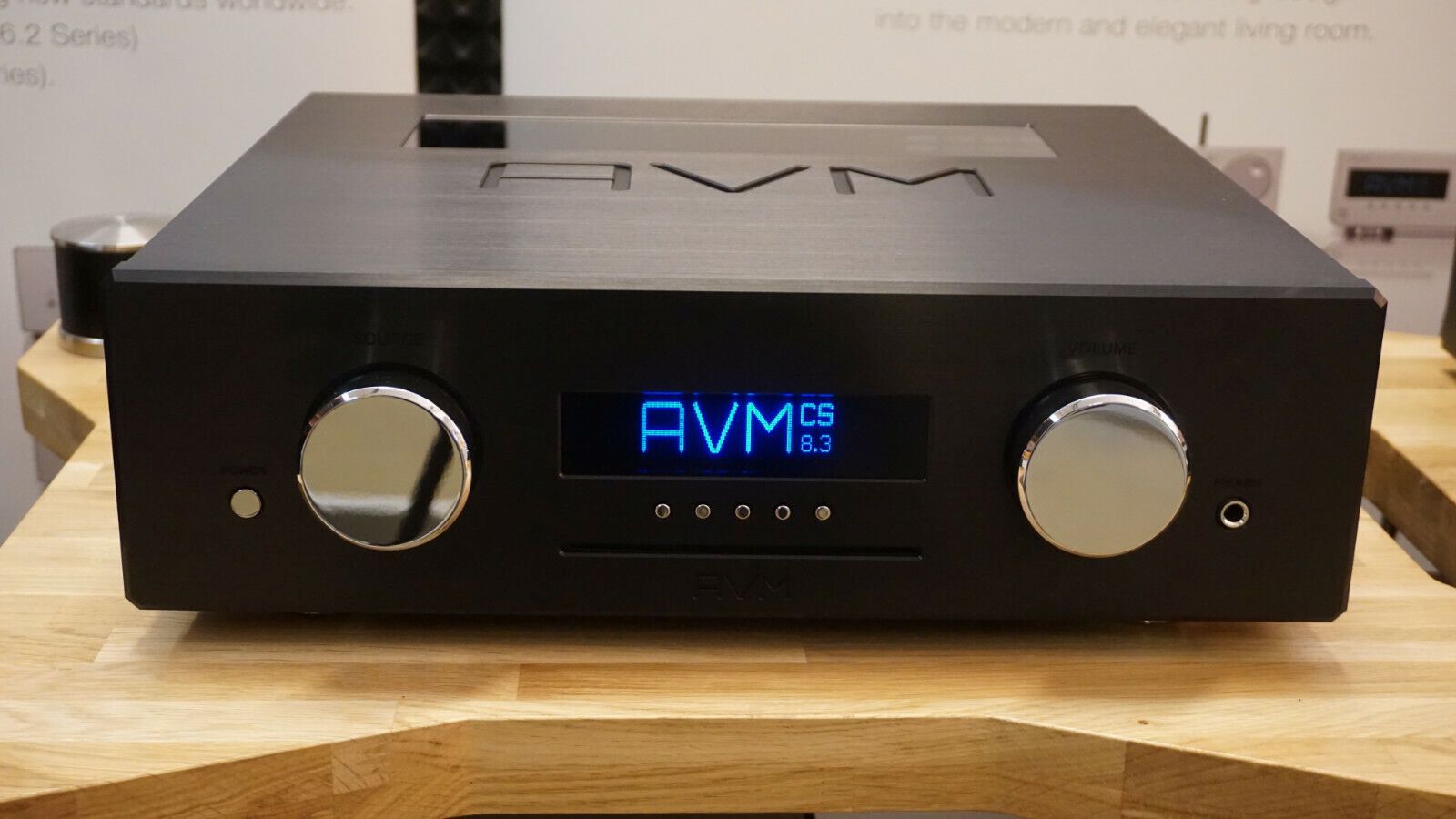AVM Ovation CS 8.3