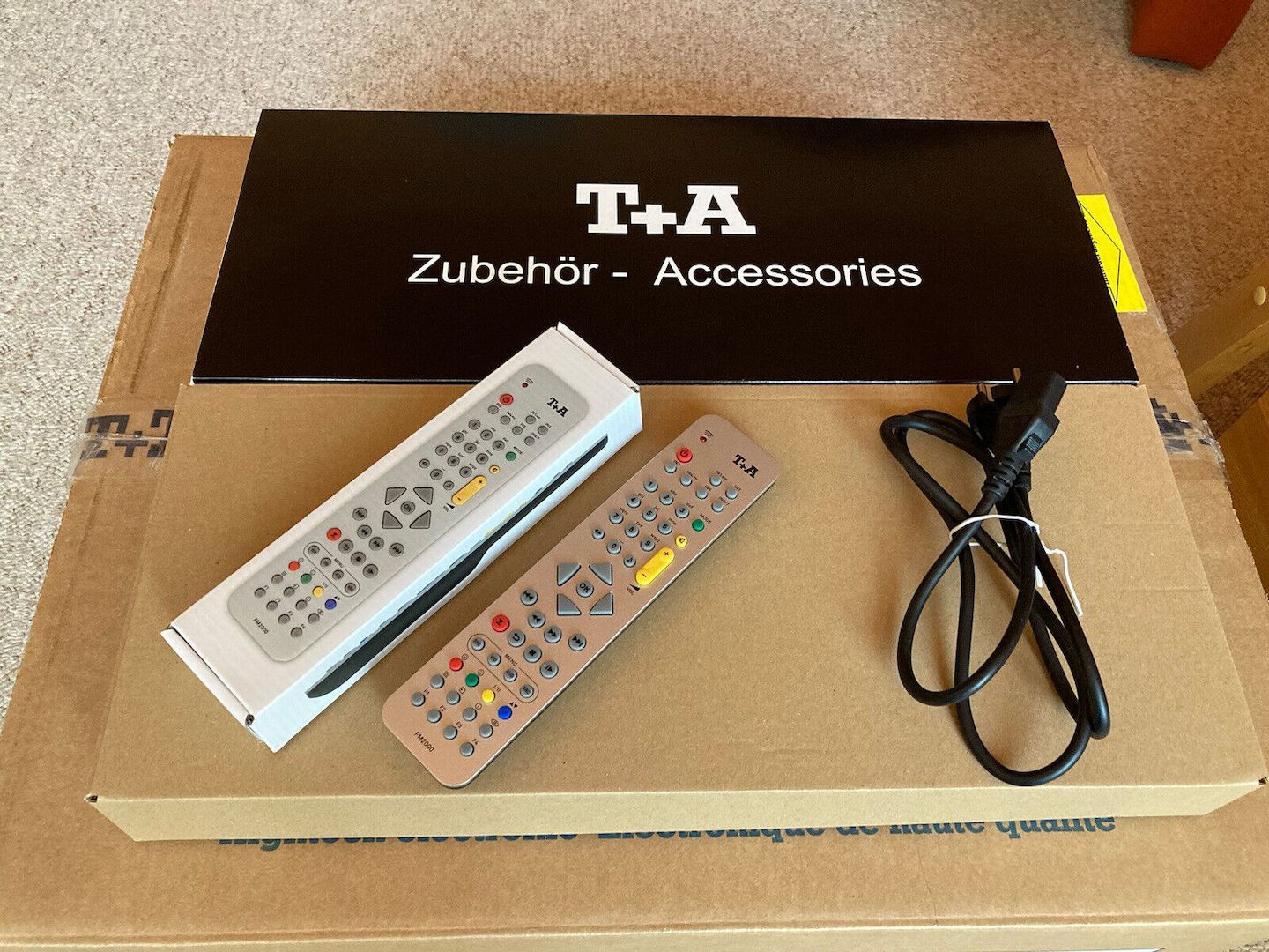 T+A PA 2500 R mit Phono-Vorstufe MM