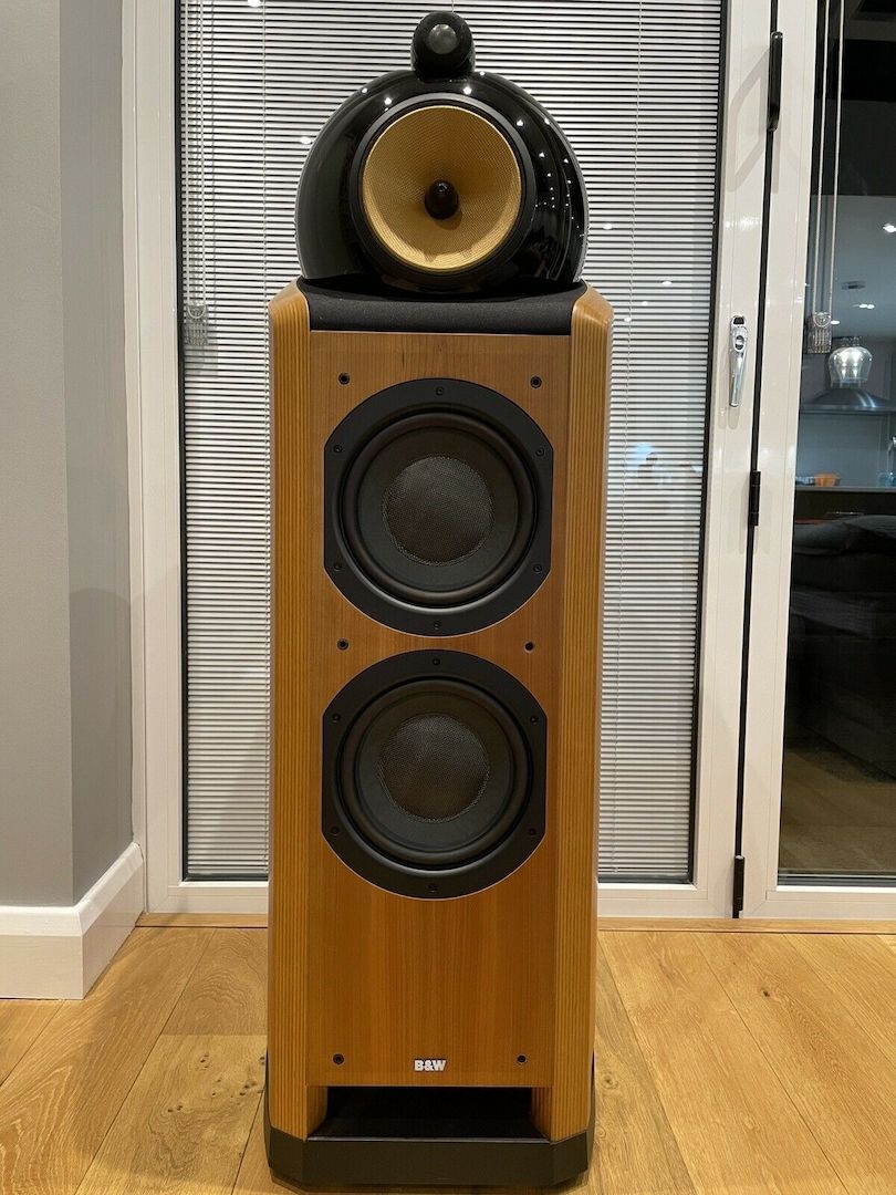 Bowers & Wilkins ( B&W )Nautilus 802