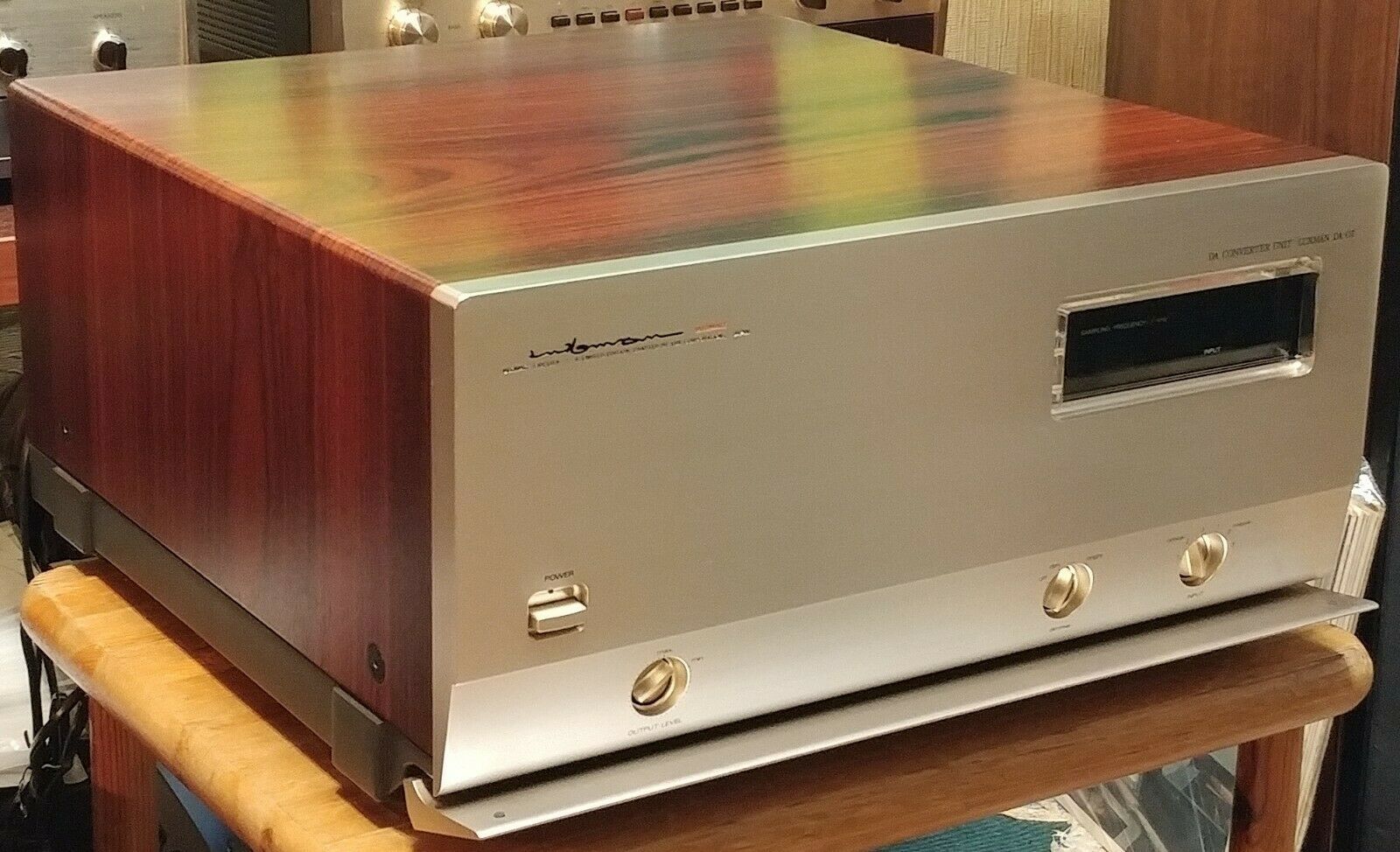 Luxman DA-07 220v