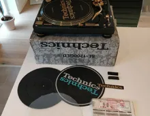 Technics SL-1200GLD Turntable