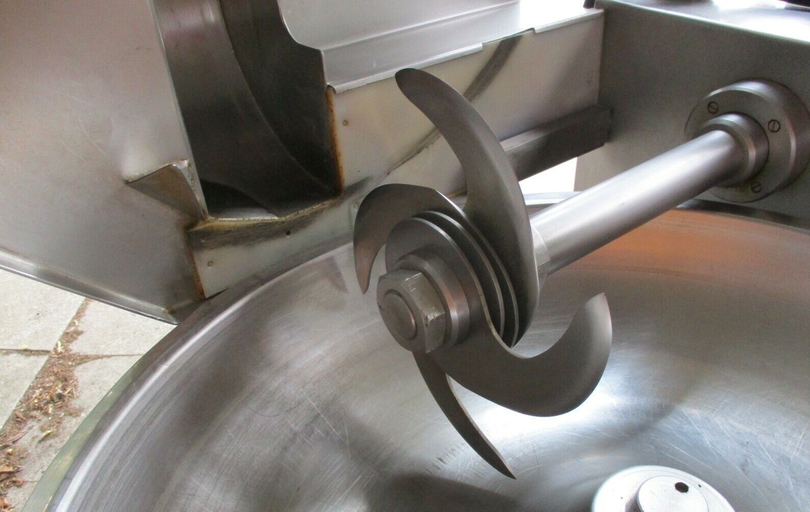 MADO MTK 561 KUTTER FLEISCHKUTTER CUTTER Tischkutter 20 Liter mit 2 Gänge