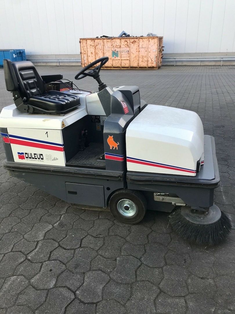 Aufsitzkehrmaschine Dulevo 90 Elite - Elektro - gebraucht