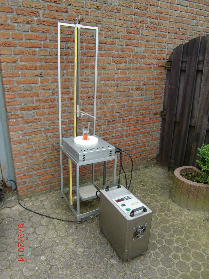 Rohrofen  Schmelzofen  Glühofen durch Induktion  Annealing by Induction