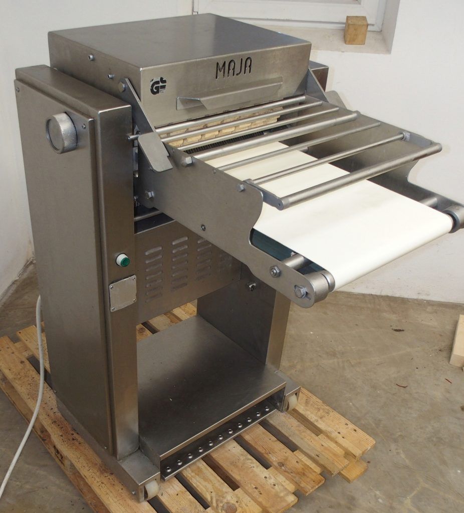 Abschwarter Maja ESB 440