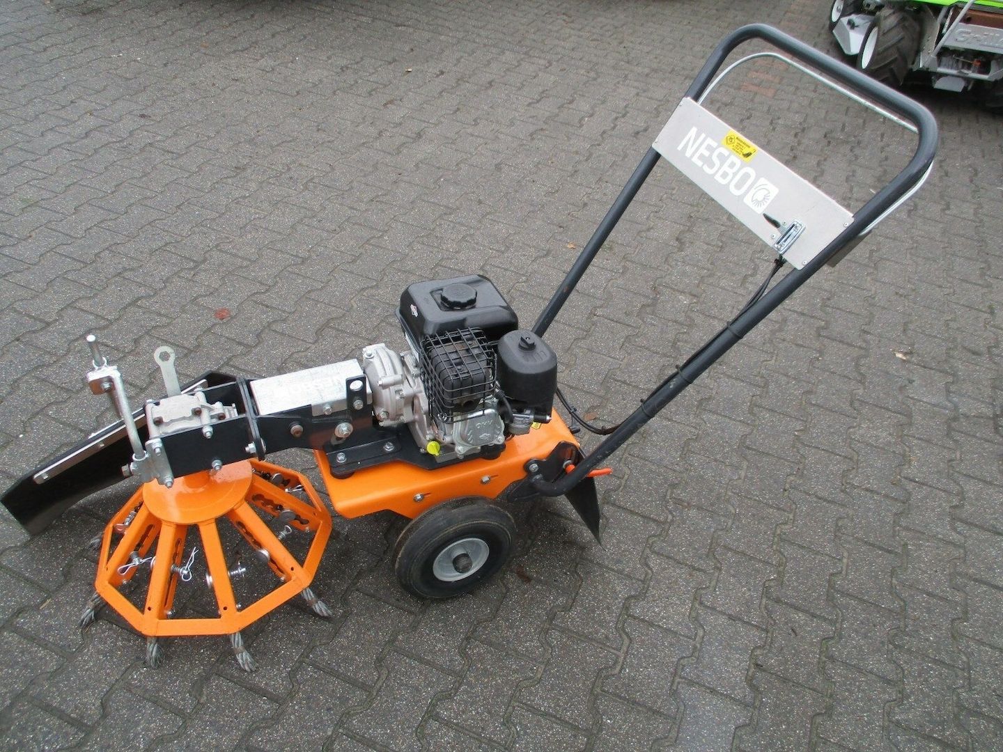 RMV NESBO Wildkrautbürste Unkrautbürste UK 125 Profigerät