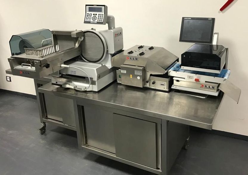 Slicer S.A.M Kuchler mit Verpackungslinie