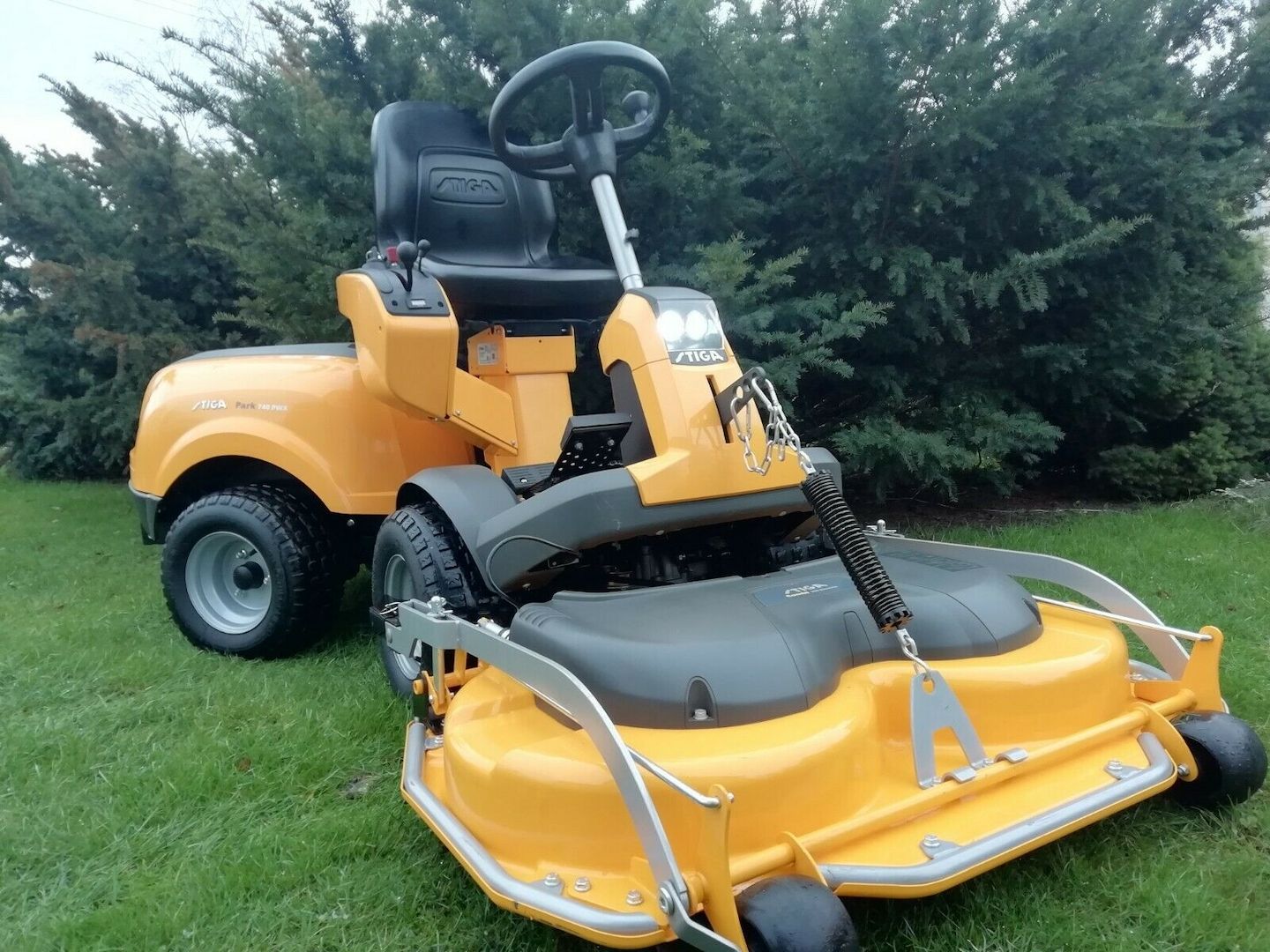Stiga Park 740 PWX Aufsitzmäher Allradantrieb Arbeitsbreite 105cm 2018B.j. Top!