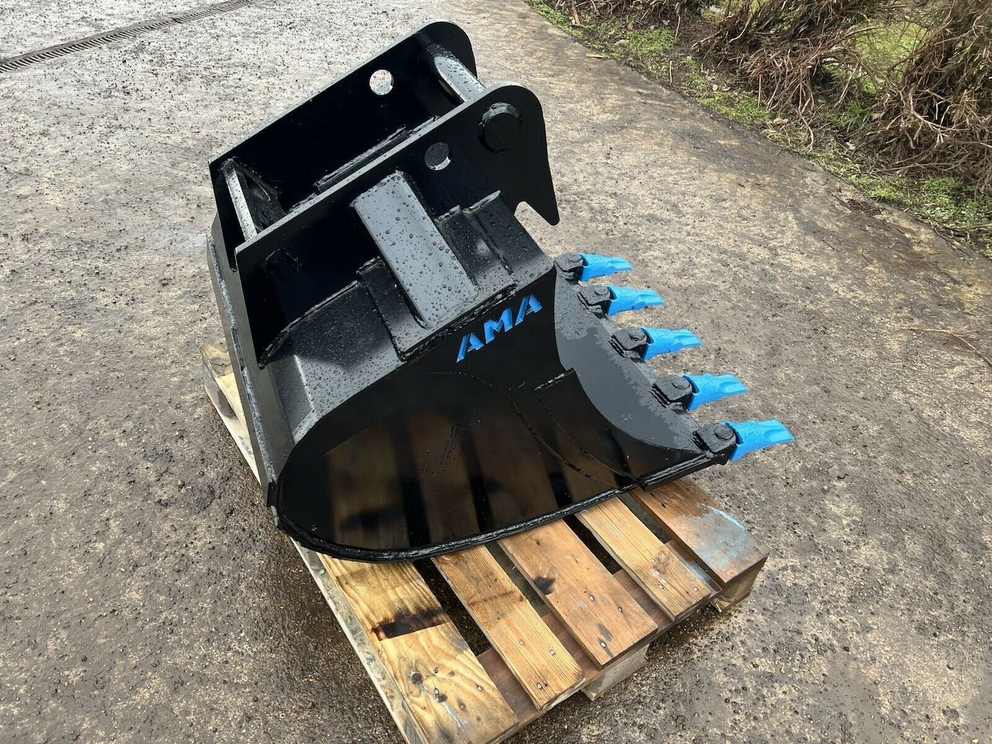 AMA Tieflöffel MS08, Baggerlöffel, Minibagger, 8 - 14T, 800mm