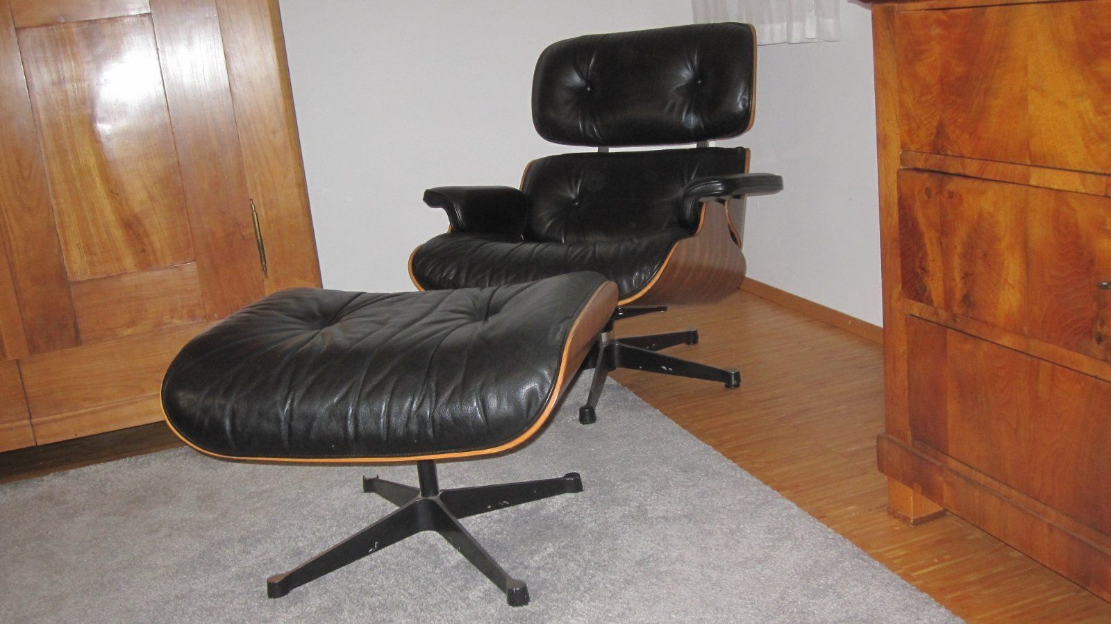 Eames Lounge Chair Palisander