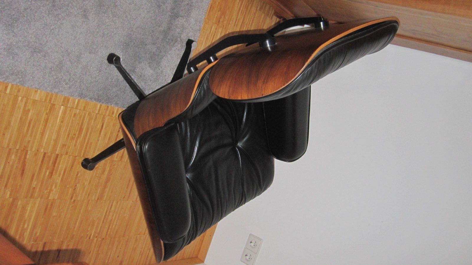 Eames Lounge Chair Palisander