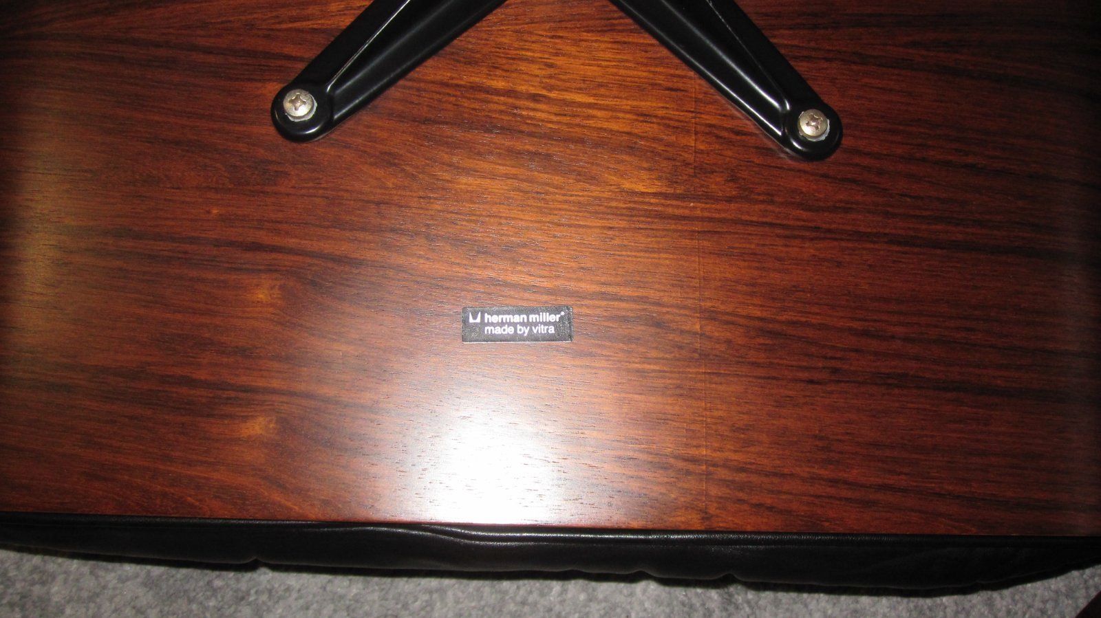 Eames Lounge Chair Palisander