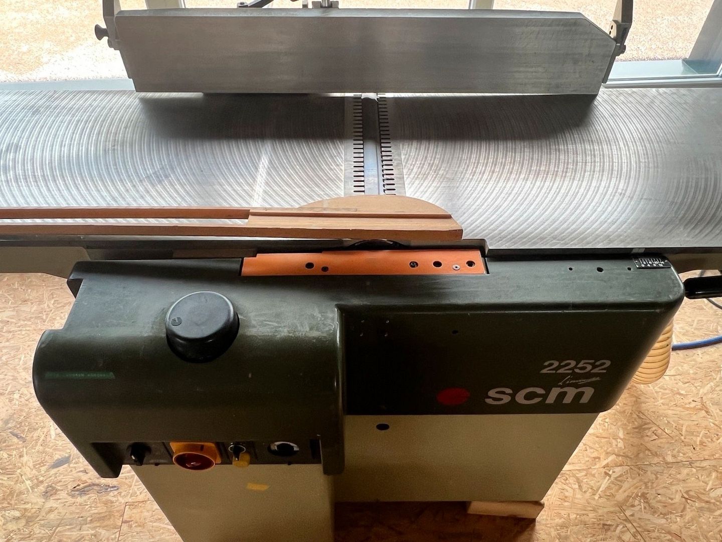 SCM 2252 Abricht- und Dickenhobelmaschine