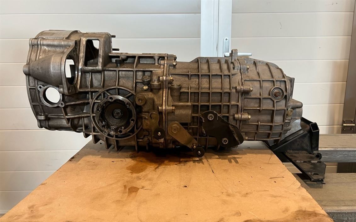 Porsche 996 GT Cup 6-Speed Gearbox for 964993 + SQS Porsche 996 GT Cup 6-Speed Gearbox for 964993 + SQS