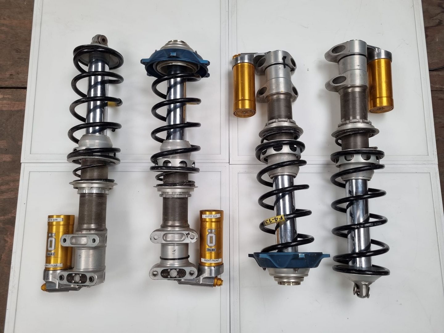 OHLINS TARMAC DAMPERS FOR SUBARU S14 WRC / OHLINS TARMAC-DÄMPFER FÜR SUBARU S14 WRC OHLINS TARMAC DAMPERS FOR SUBARU S14 WRC / OHLINS TARMAC-DÄMPFER FÜR SUBARU S14 WRC