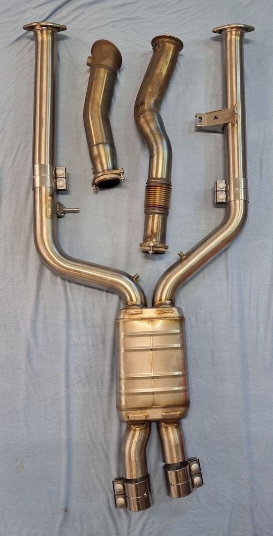 Akrapovic BMW M2 M3 M4  Auspuff