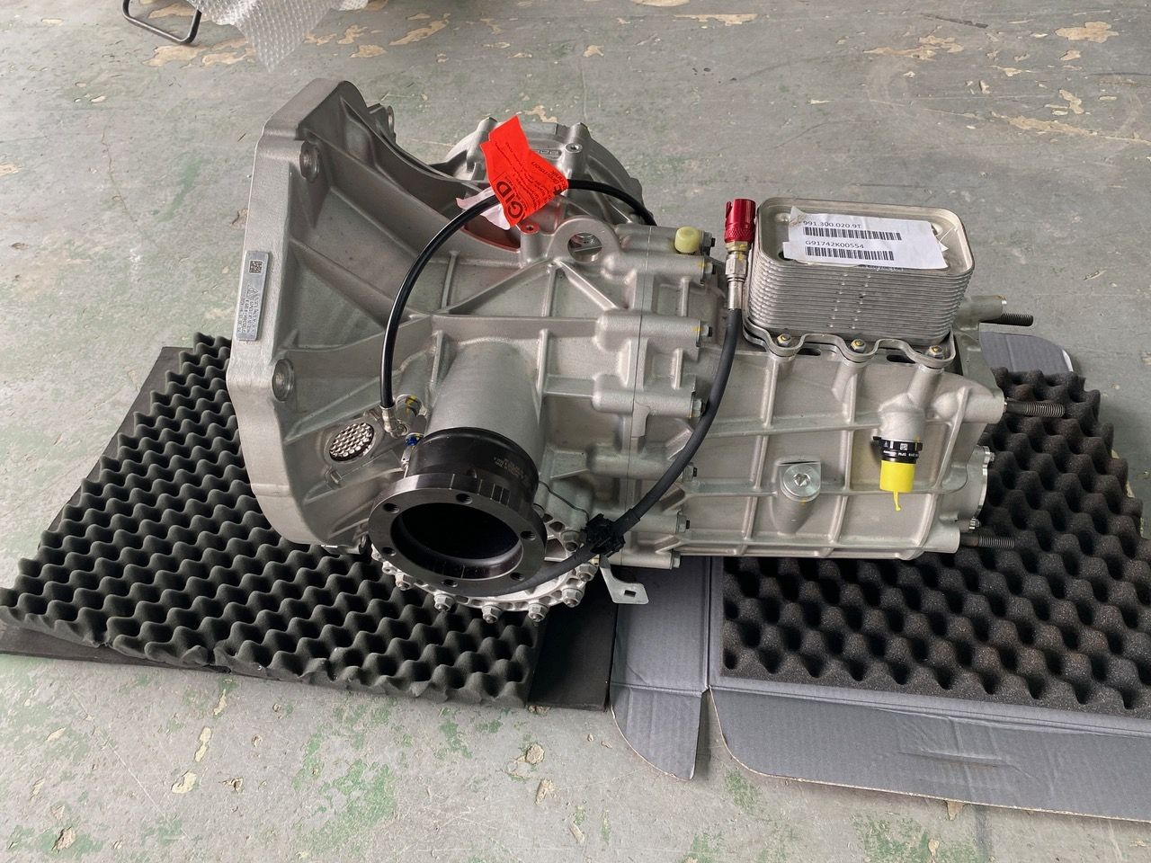 NEUES GETRIEBE für Porsche GT3R (991 Gen 2) /// NEW GEARBOX for Porsche GT3R (991 gen 2)