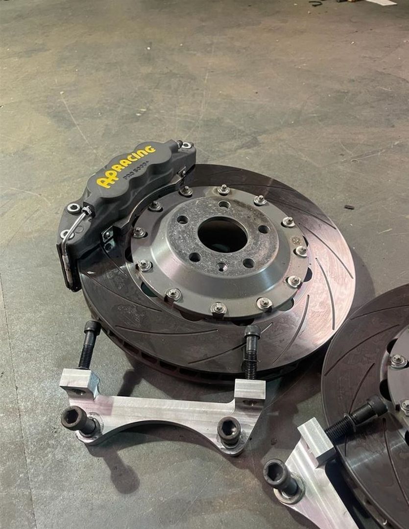 AP Pro 5000+ Brake kit / AP Pro 5000+ Bremsensatz