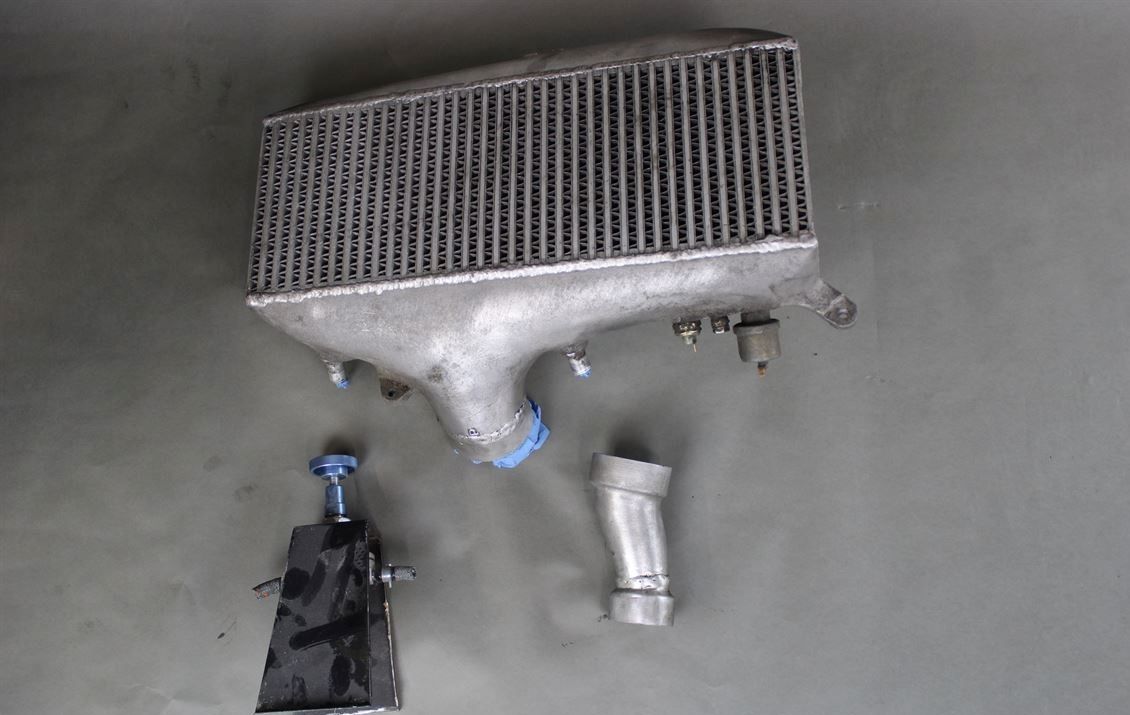 Porsche Turbo Intercooler and Boost wheel /  Porsche Turbo Intercooler und Boost-Rad