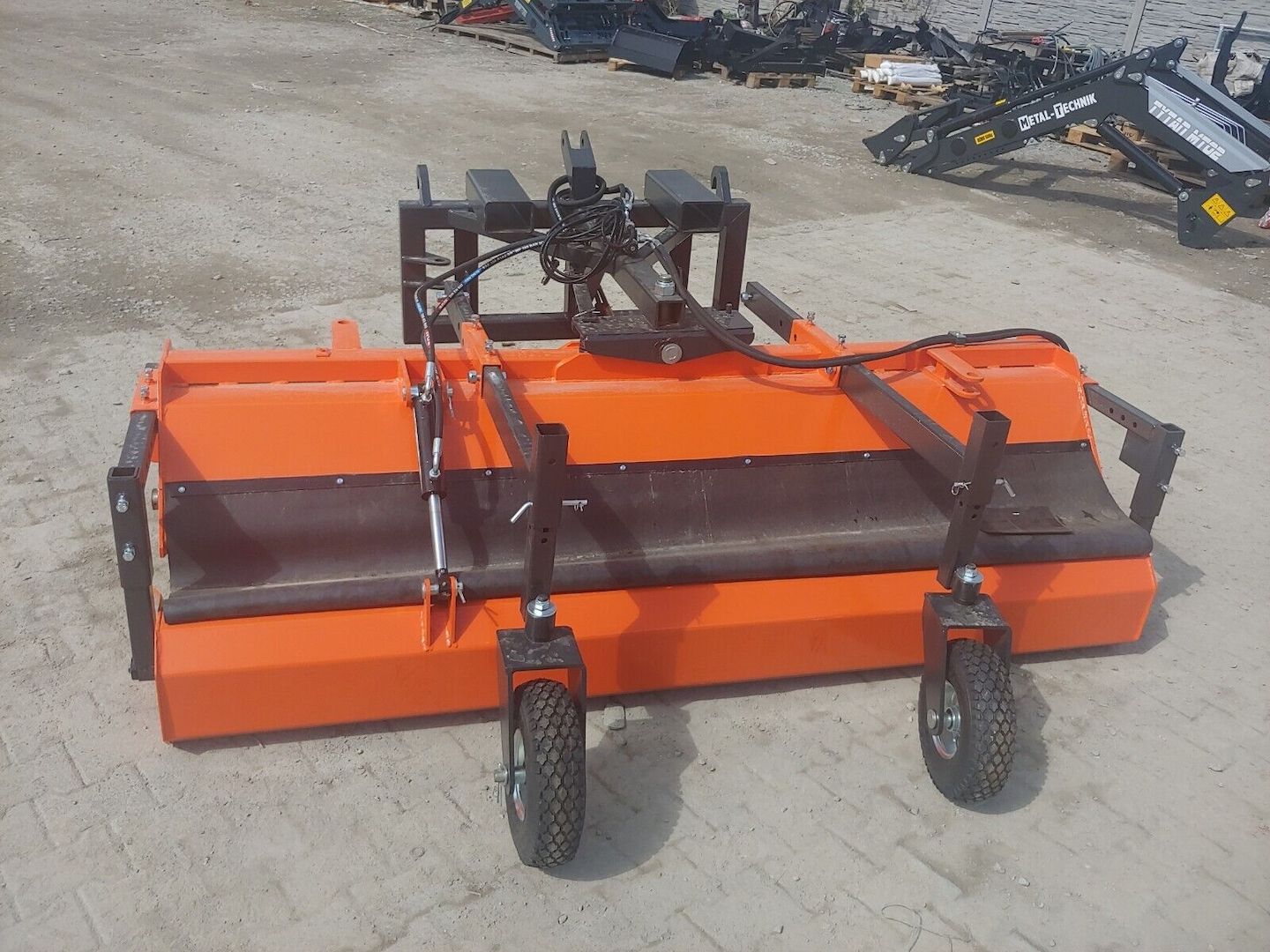 Kehrmaschine Kehrbürste Bürste 2,4 m Traktor Stapler Frontlader Euro Dreipunkt