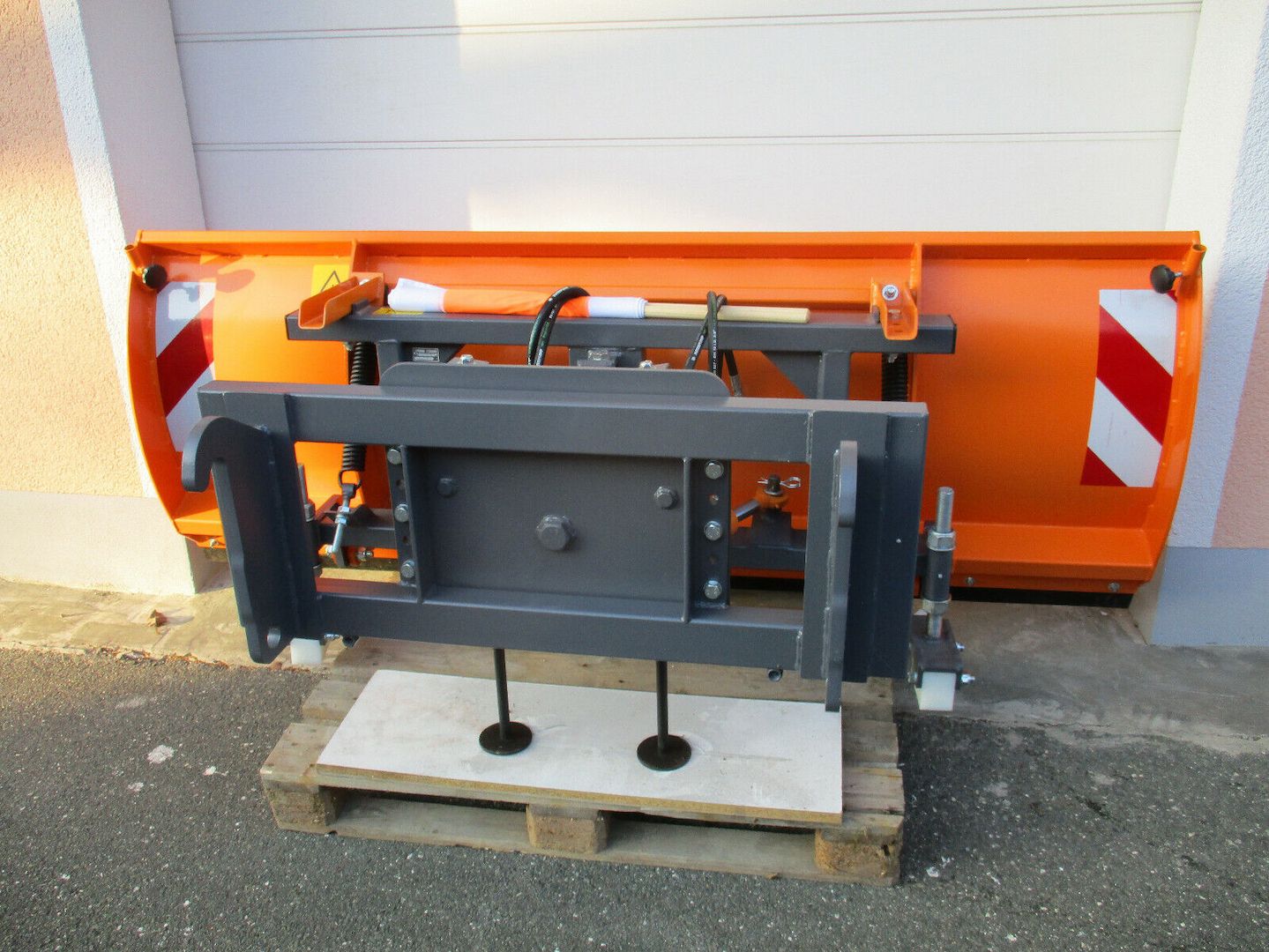 Räumschild Schneeschild Schneepflug für Radlader Kramer 240cm Neu