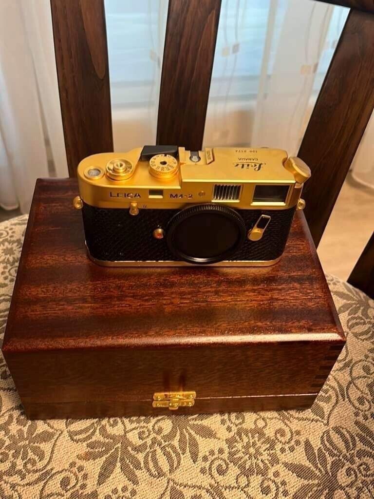 Leica M4-2 Gold + Summilux 1,4-50 Gold