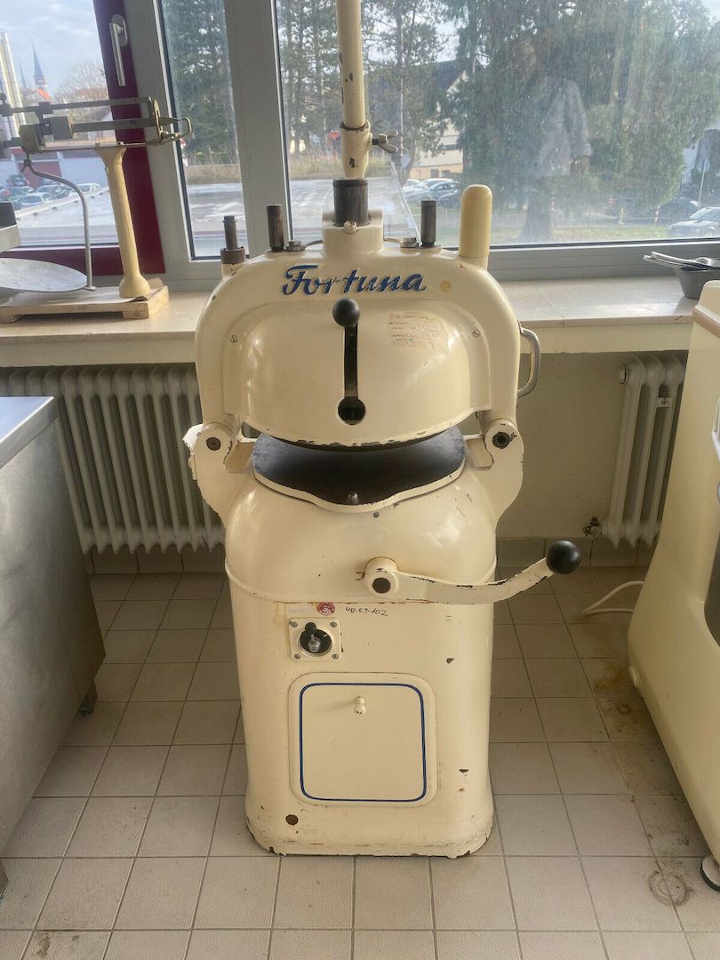 Brötchenpresse Fortuna Halbbackautomart