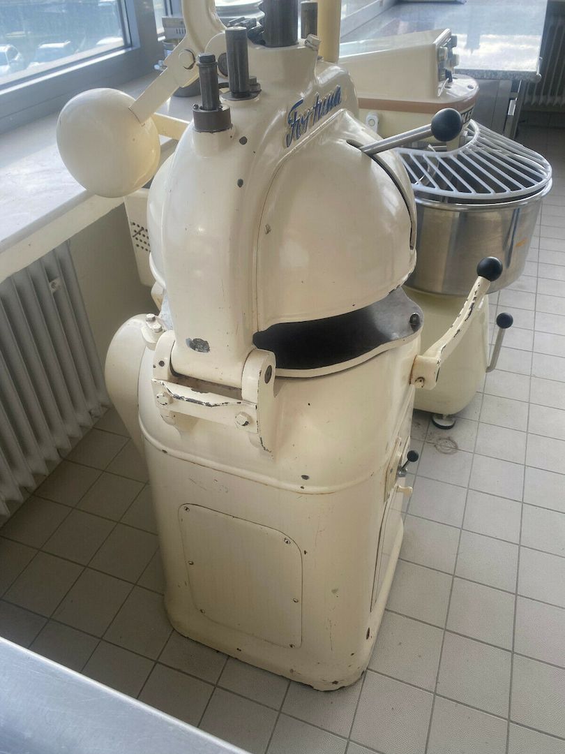 Brötchenpresse Fortuna Halbbackautomart