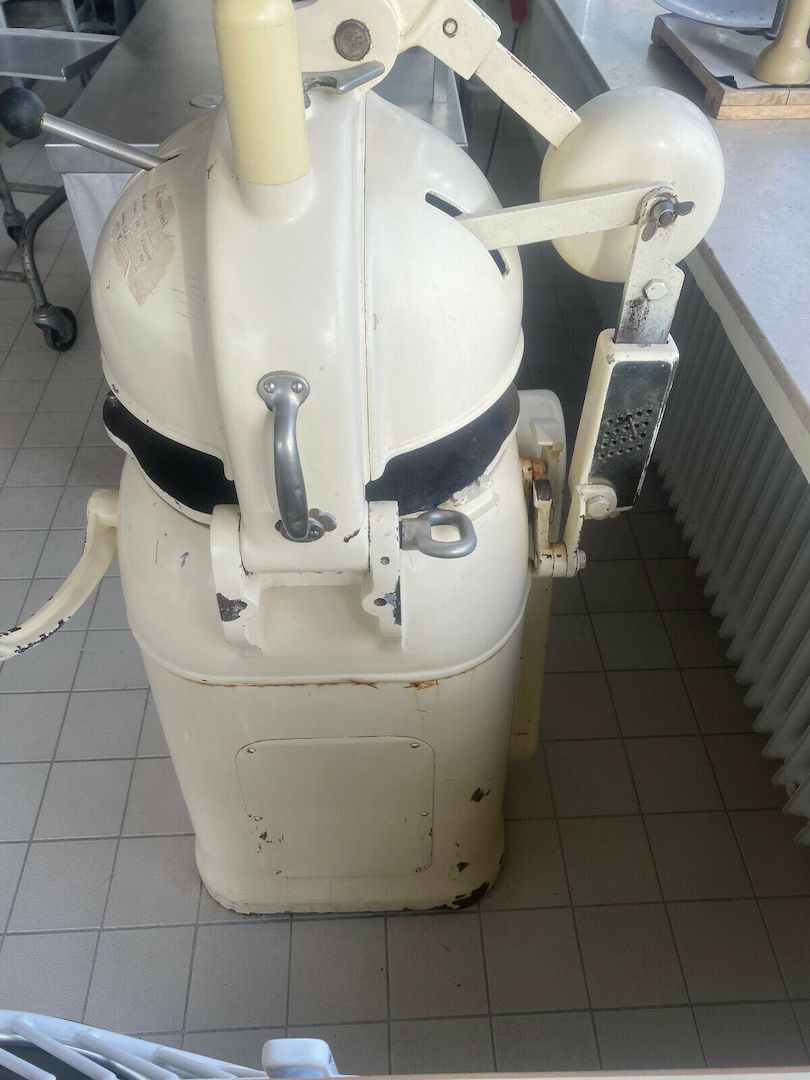 Brötchenpresse Fortuna Halbbackautomart