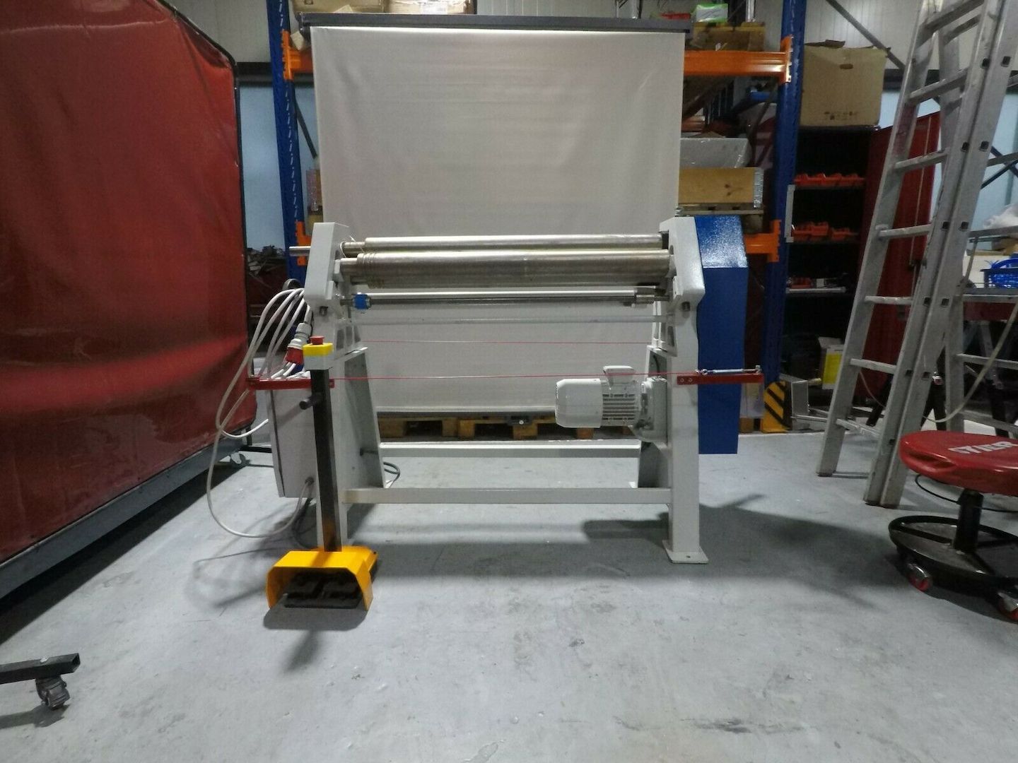 Drei-Walzen-Rundbiegemaschine MBS 1050-90