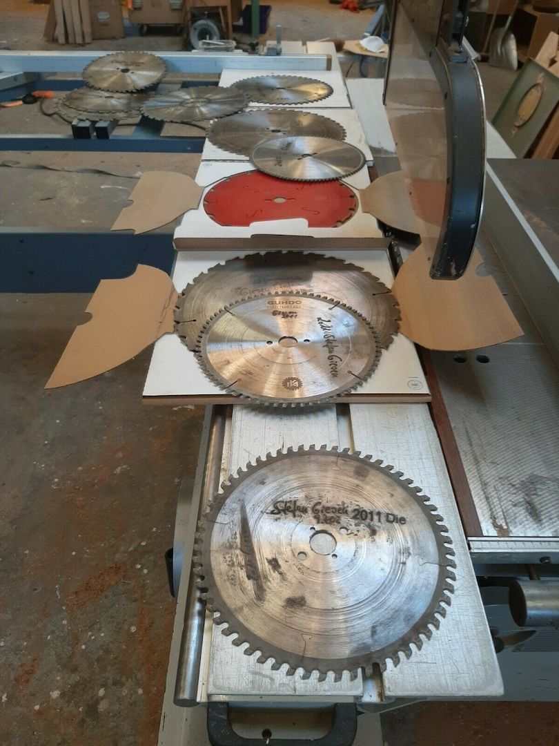 Formatkreissaegesaege , Maka KS 3000 , SCM ,400 V , 5,5 kw , Saegeblatt 400 mm