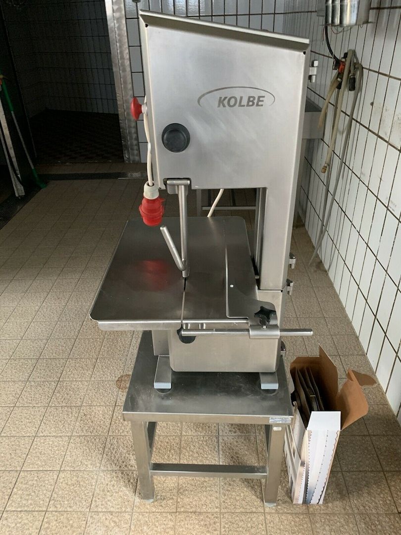 Kolbe K220 Knochenbandsäge Tischsäge mit Edelstahl Hocker