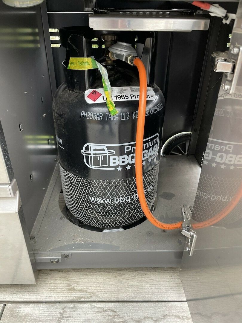 Napoleon Prestige Pro 825