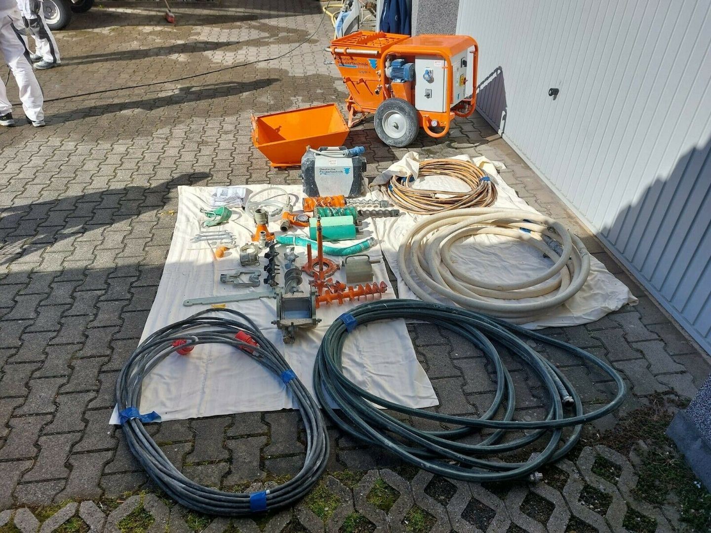 Putzmaschine UMP 1 Dualpower, umschaltbar 230V400V, 16A mit 3,0 kW-Pumpe