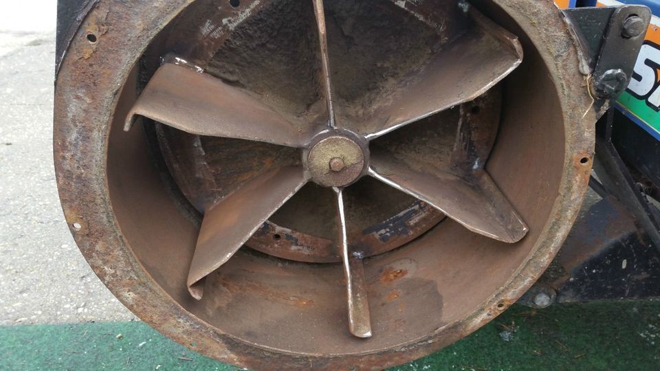 Rasentraktor Aufsitzmäher ISEKI SF 230 II LIFERUNG FREI!