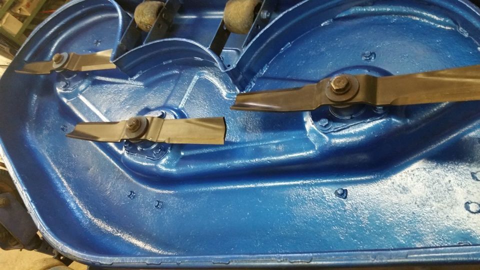 Rasentraktor Aufsitzmäher ISEKI SF 230 II LIFERUNG FREI!