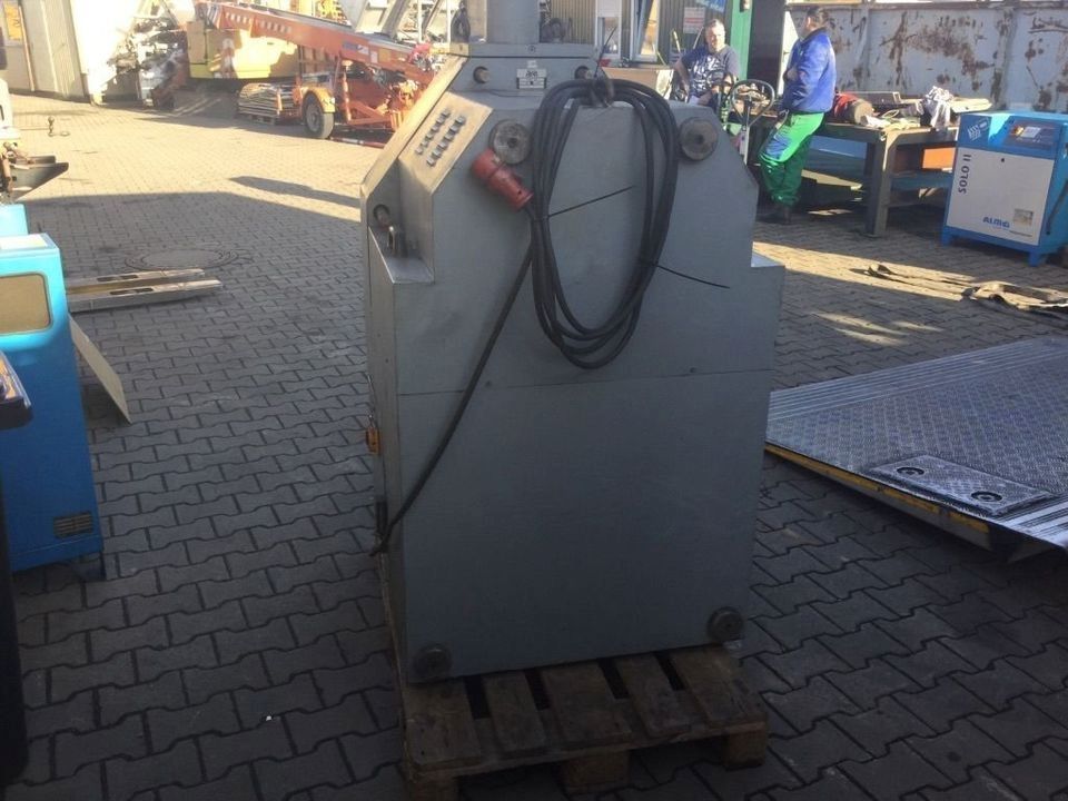 Ringbiegemaschine Rohrbiegemaschine